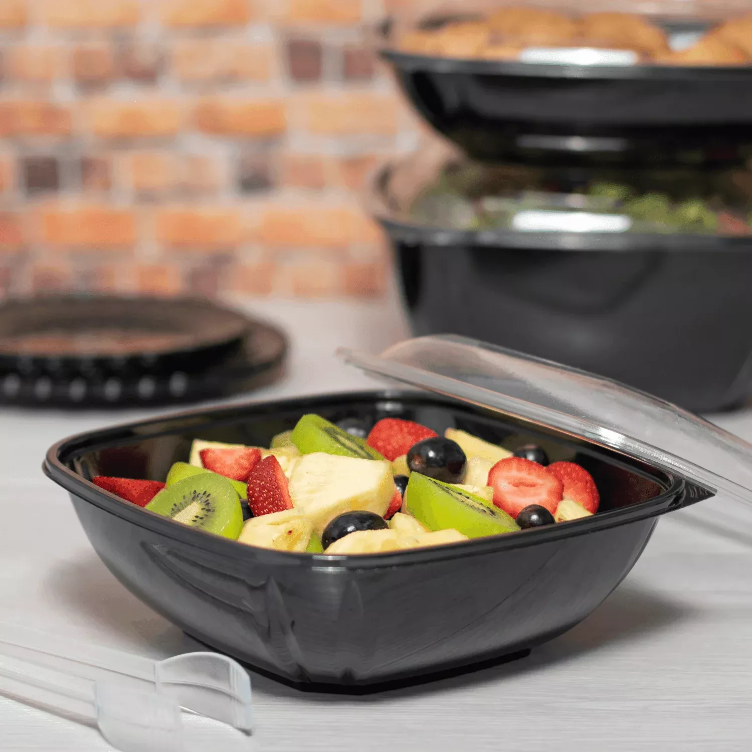 [150 ct] 64 oz Square Disposable Salad Bowl