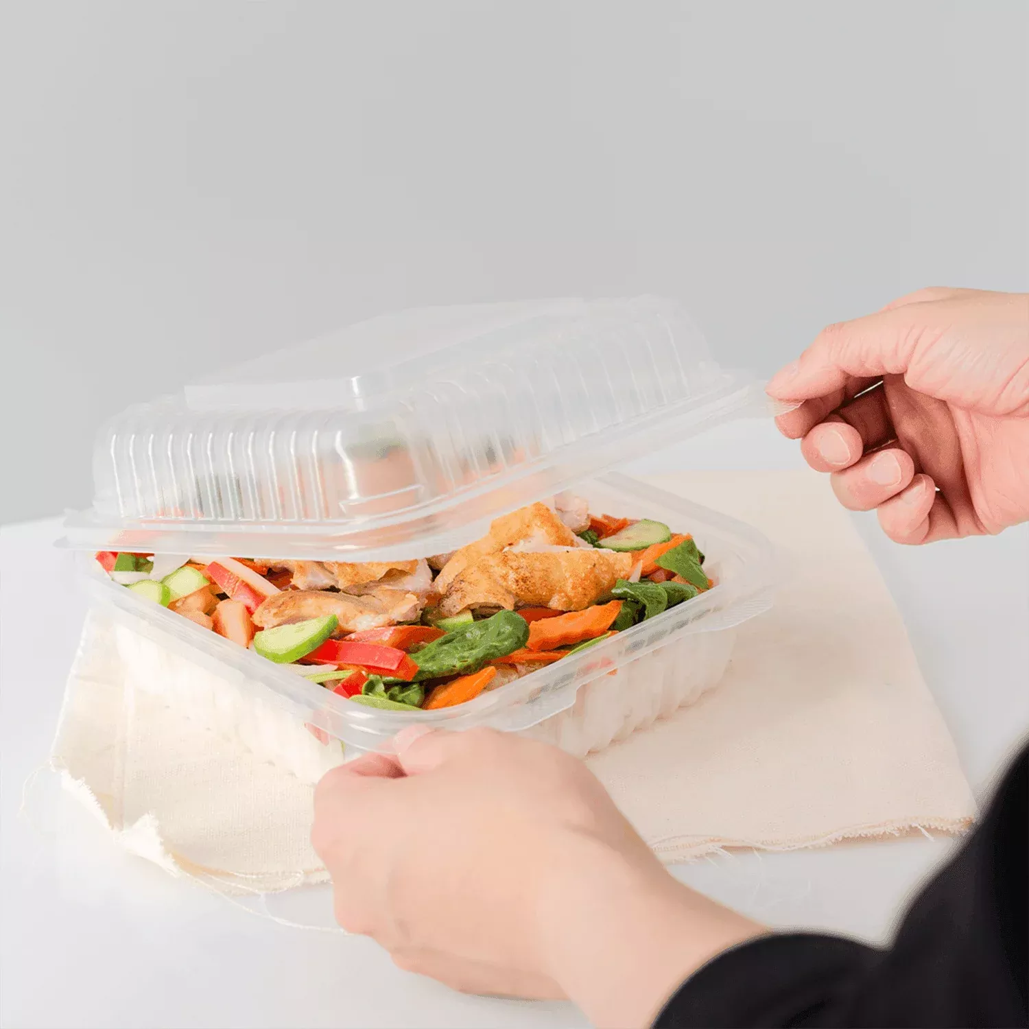 [250 ct] 7''x 7'' Hinged Food Containers