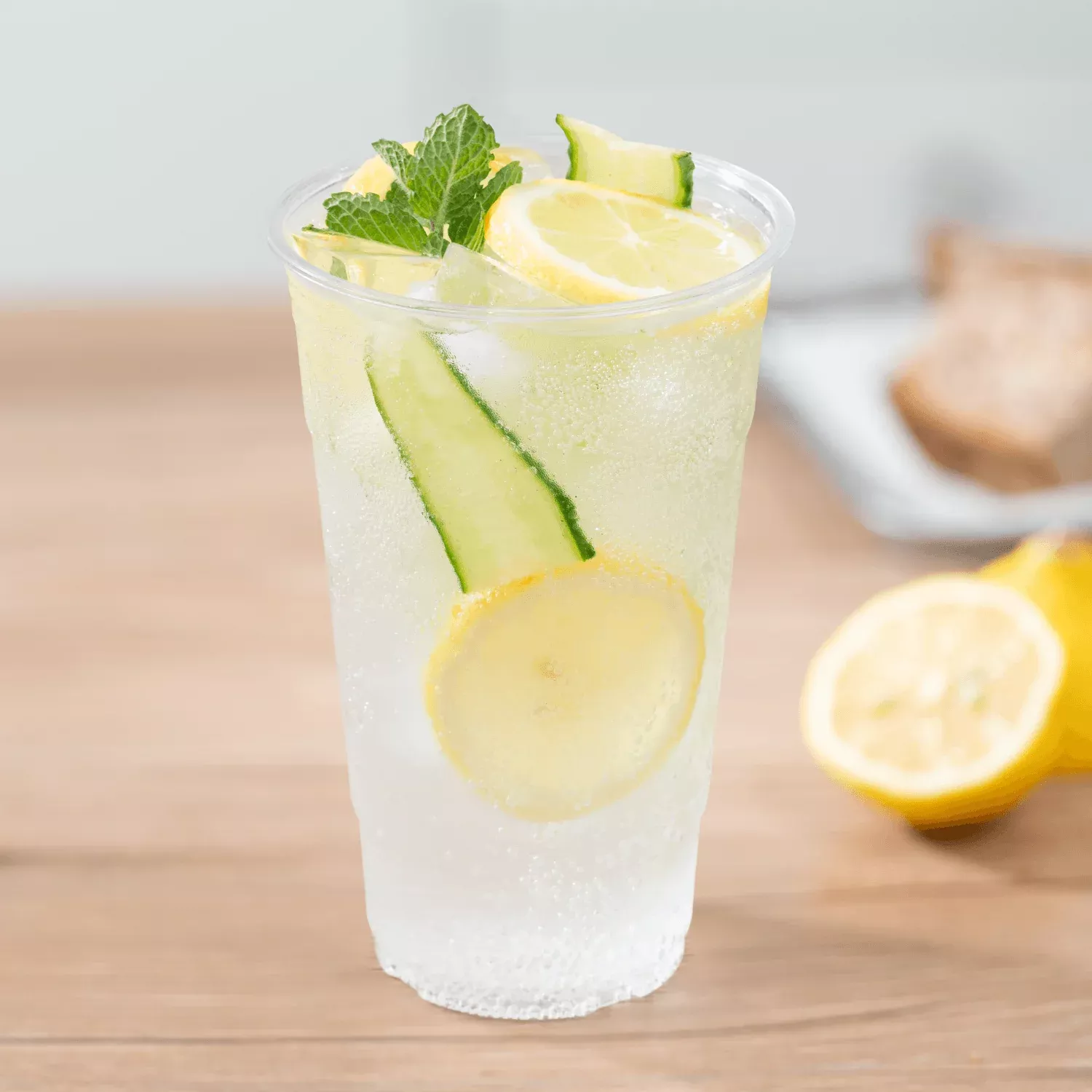 [600 ct] 24 oz Clear Cold Cups